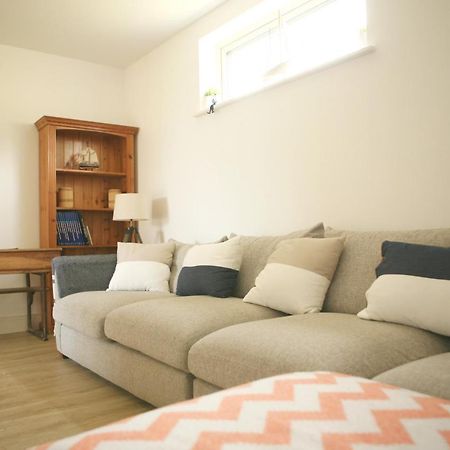 Villa Ocean Breeze Cork Esterno foto