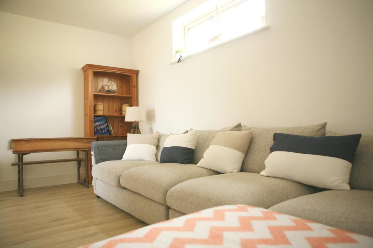 Villa Ocean Breeze Cork Esterno foto