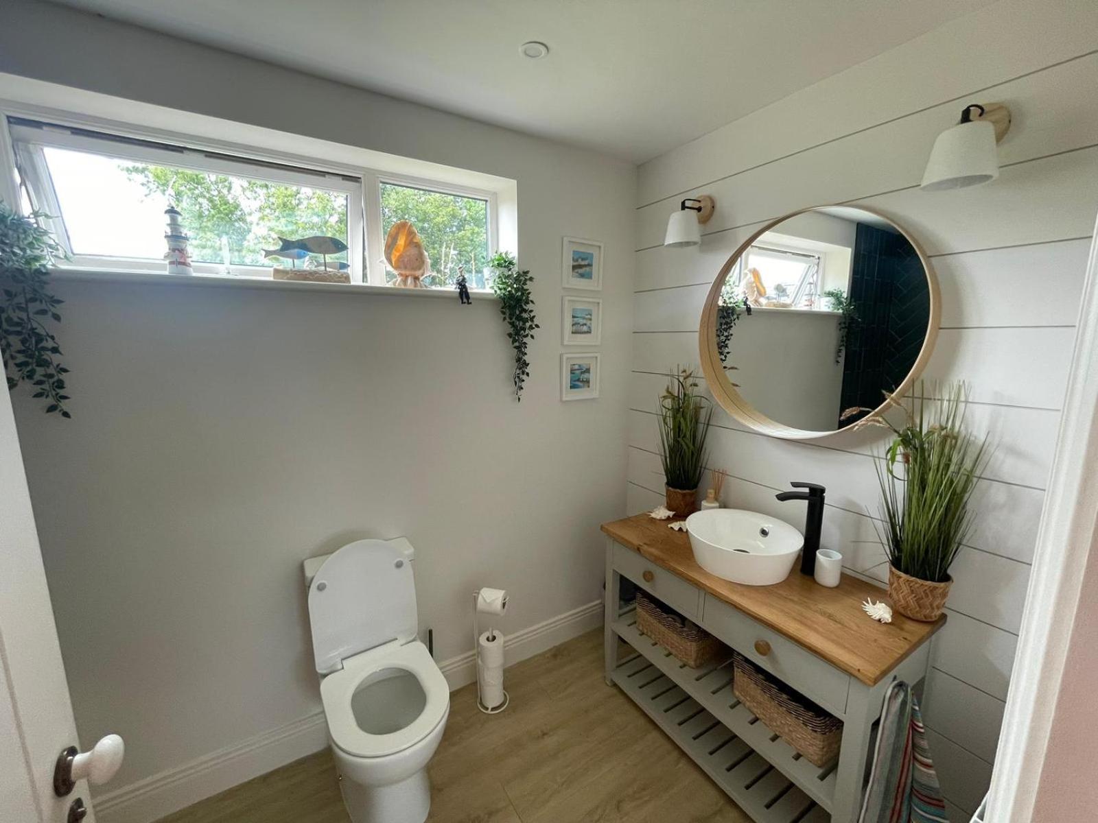 Villa Ocean Breeze Cork Esterno foto